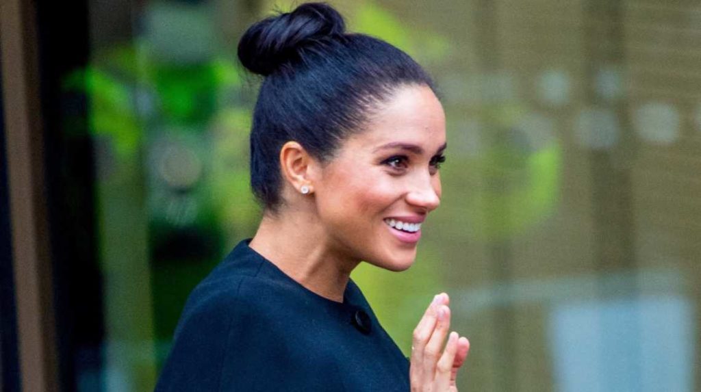 Influential Meghan Markle Mary from Denmark copies her dancer's bun